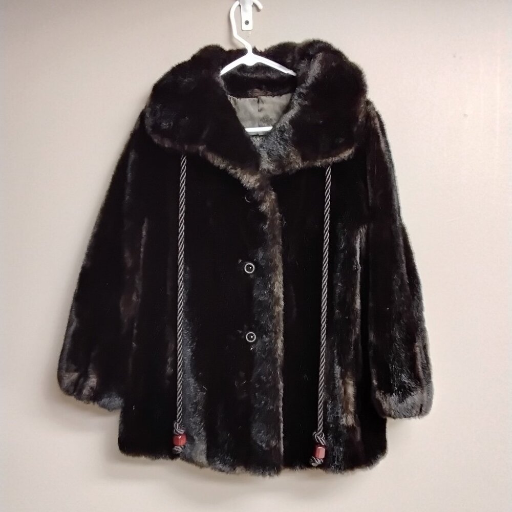 Sportowne Vintage Women's Grandella ll Faux Fur Coat Size 10 #537